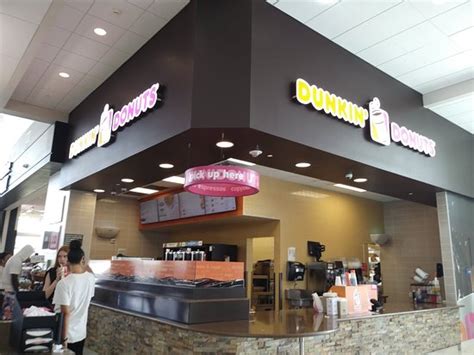 Dunkin' locations in Port Saint Lucie .